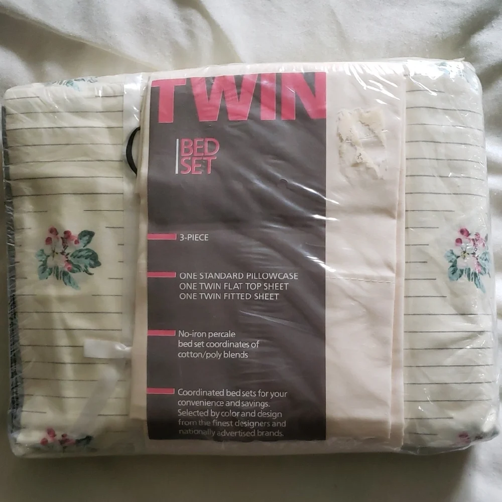 NWT Elegant Floral Twin Bed Sheet Set 3 Piece Flat Fitted And Pillow Case Cotton
